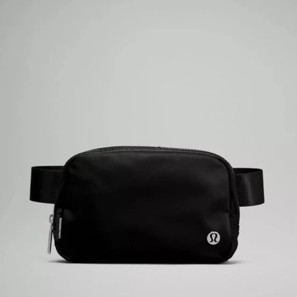 lululemon athletica Accessories - MAKE OFFER! BRAND NEW LULULEMON BELT BAG